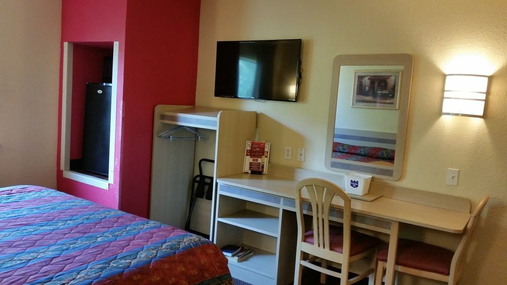 Motel 6 Humble, Tx - Houston International Airport Exterior photo