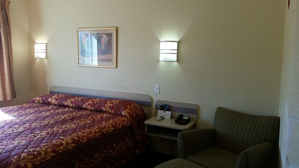 Motel 6 Humble, Tx - Houston International Airport Exterior photo