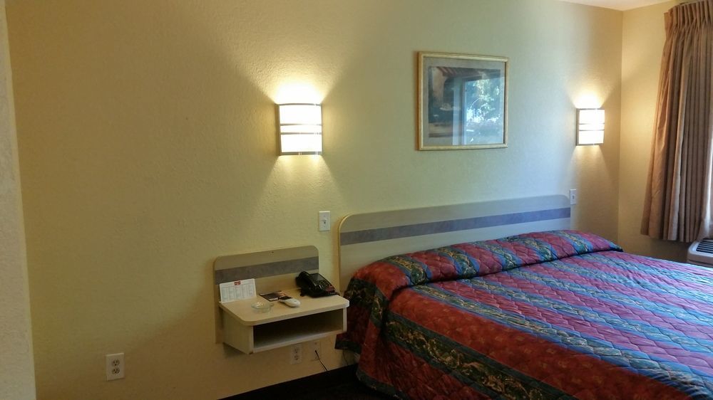 Motel 6 Humble, Tx - Houston International Airport Exterior photo